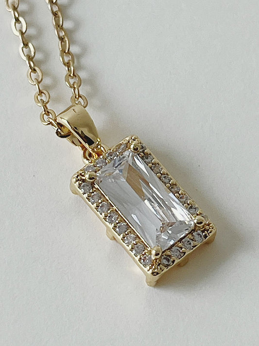 Clear Stone Gold Collar